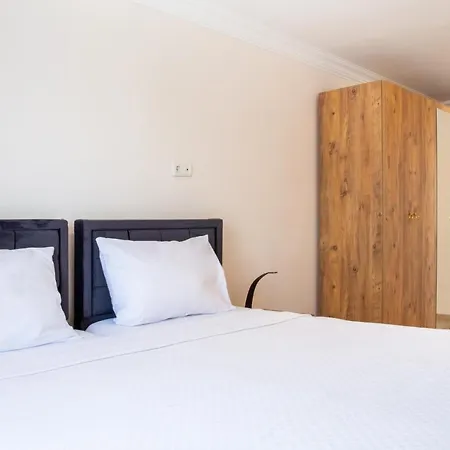 Апартаменты Sea View Retreat With Balcony 1 Min To *