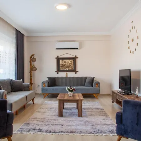 Апартаменты Sea View Retreat With Balcony 1 Min To